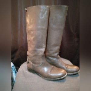Women's Frye and Co. Size 8 1/2 boots